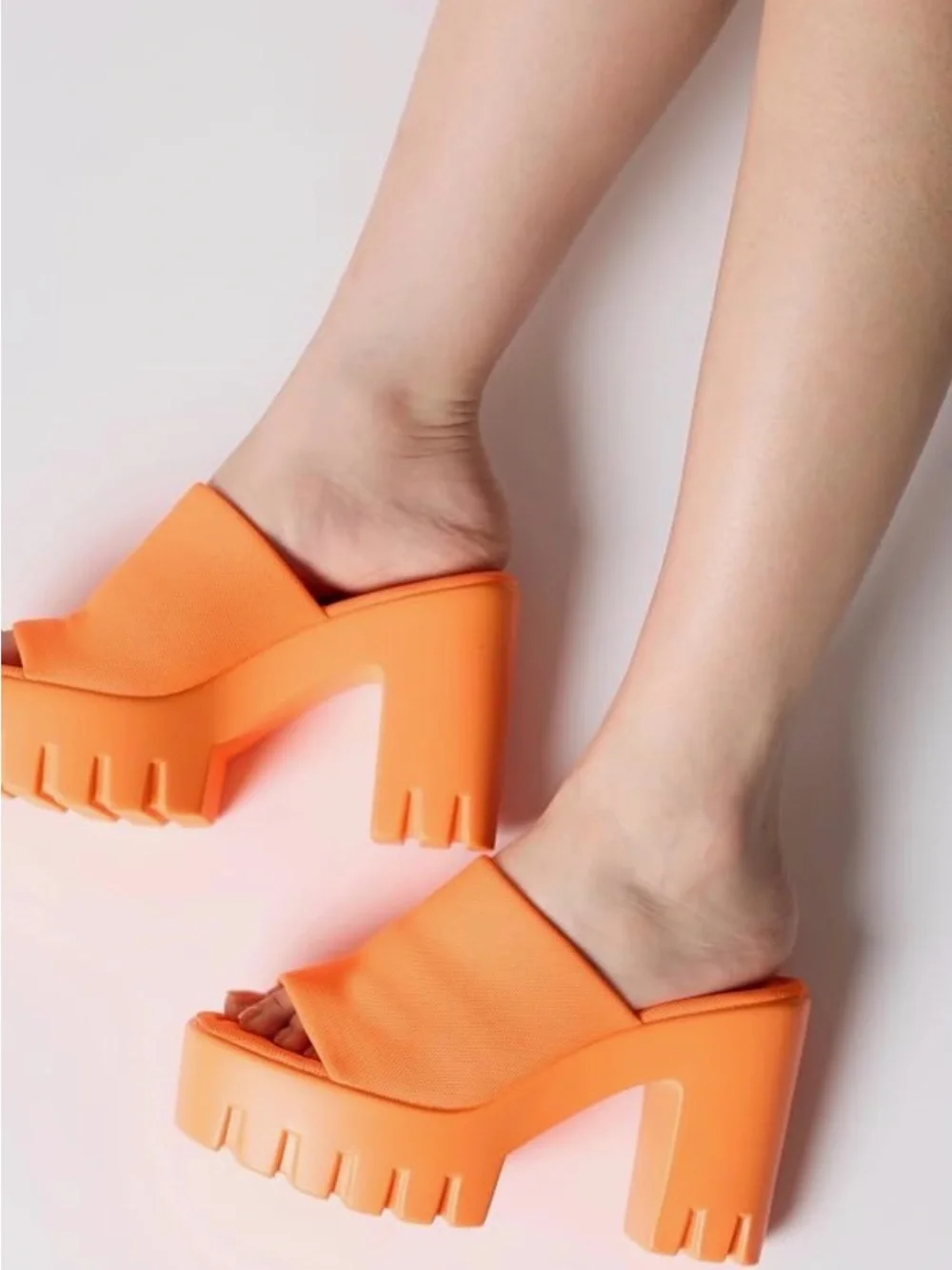 Channel your inner Lizzie McGuire 💁🏼‍♀️ Cape Robbin Orange Chunky Platform Mule